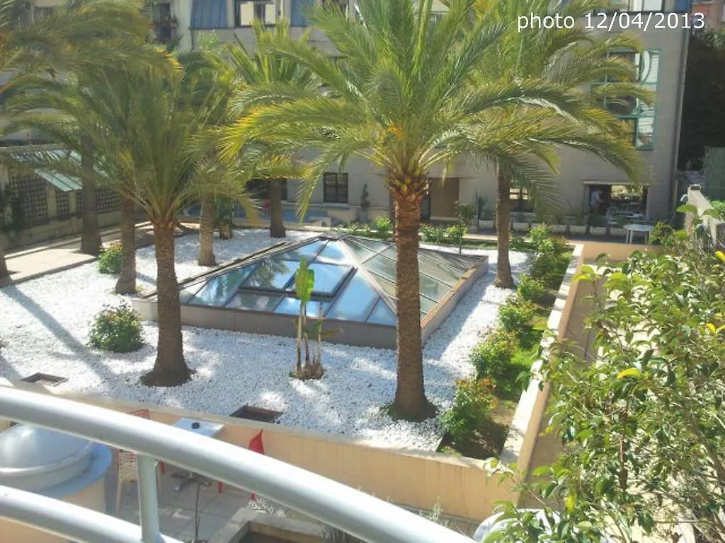 Nice Fleurs Apart'Hotel Francie